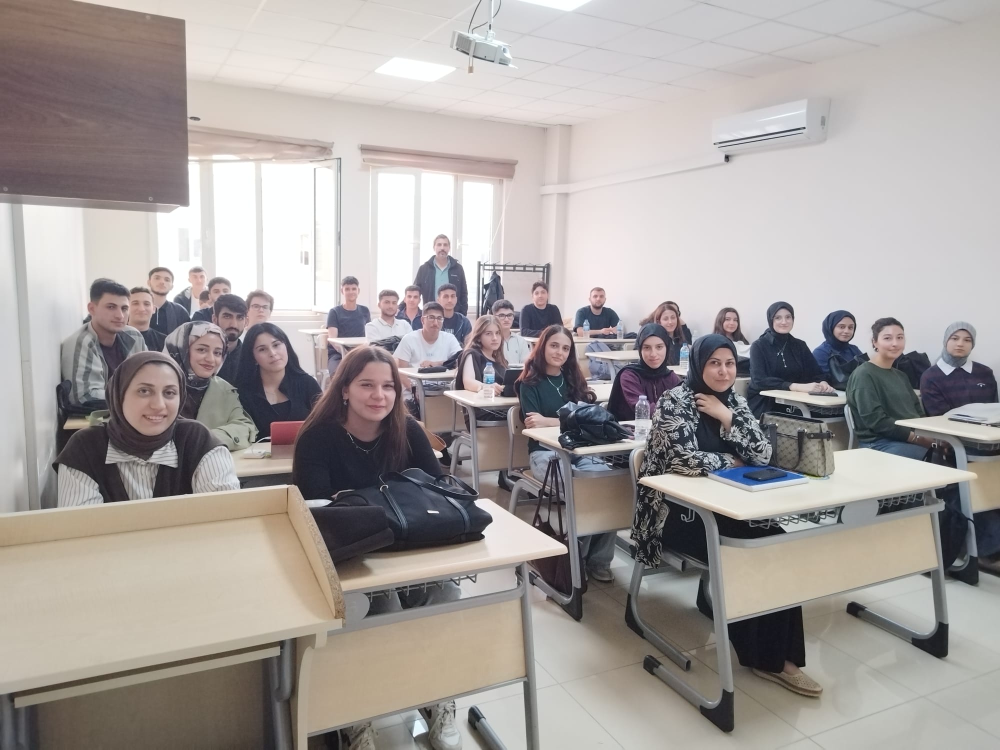 2026-2027 Öğretim Yılı Güz Dönemi Perfüzyon Bölümü 1. Sınıf Öğrenci Temsilci Seçimi Gerçekleştirildi
